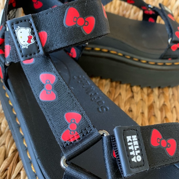 NIB ❤️ Hello Kitty x Dr. Martens Vegan Bow Sandals
